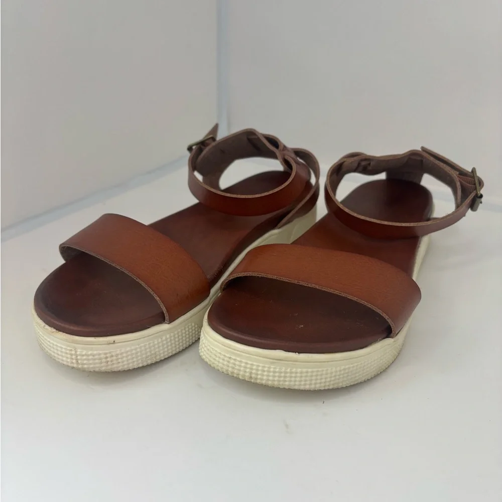 Torrid Brown Leather Women's Sandals size 9.5 - Picture 1 of 6